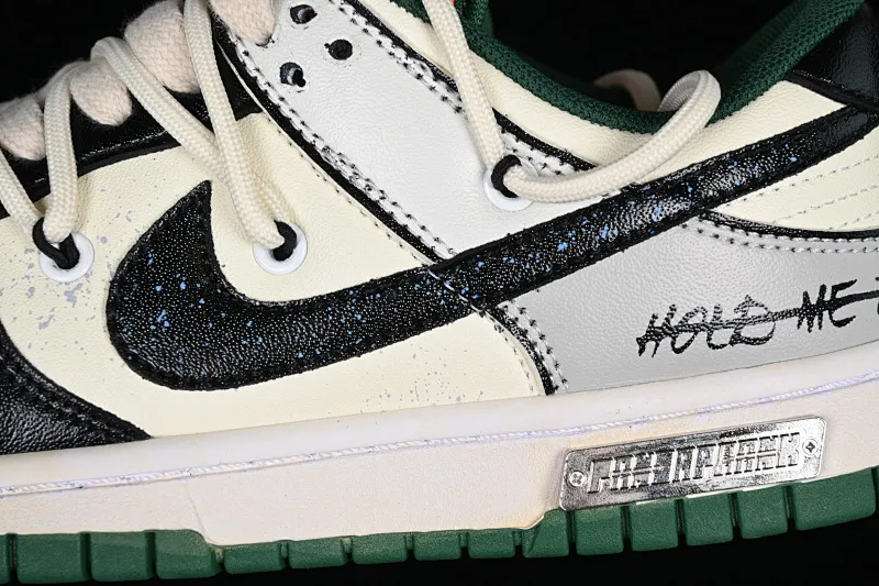 All Categories Nk SB Dunk Series Nk SB Dunk Low Low-top sneakers Customized large box Nk Dunk Low "Miami Hurricanes" Space Exploration Star Trek Customized version of deconstructed straps Retro distressed low-top sneakers DD1391-300